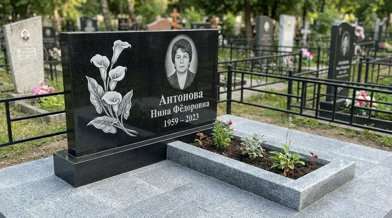 Памятник с гравировкой калл — выполненная работа «Антонова» в Тюмени