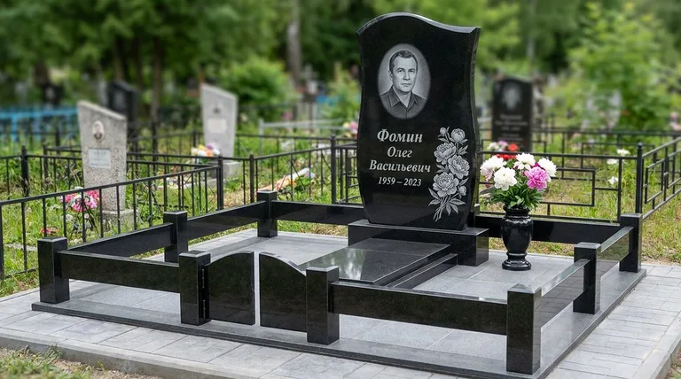 Памятник с гравировкой пионов — выполненная работа «Фомин» в Тюмени