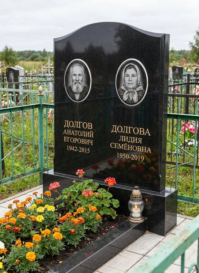 Аллея на Матвеевском кладбище в Хабаровске