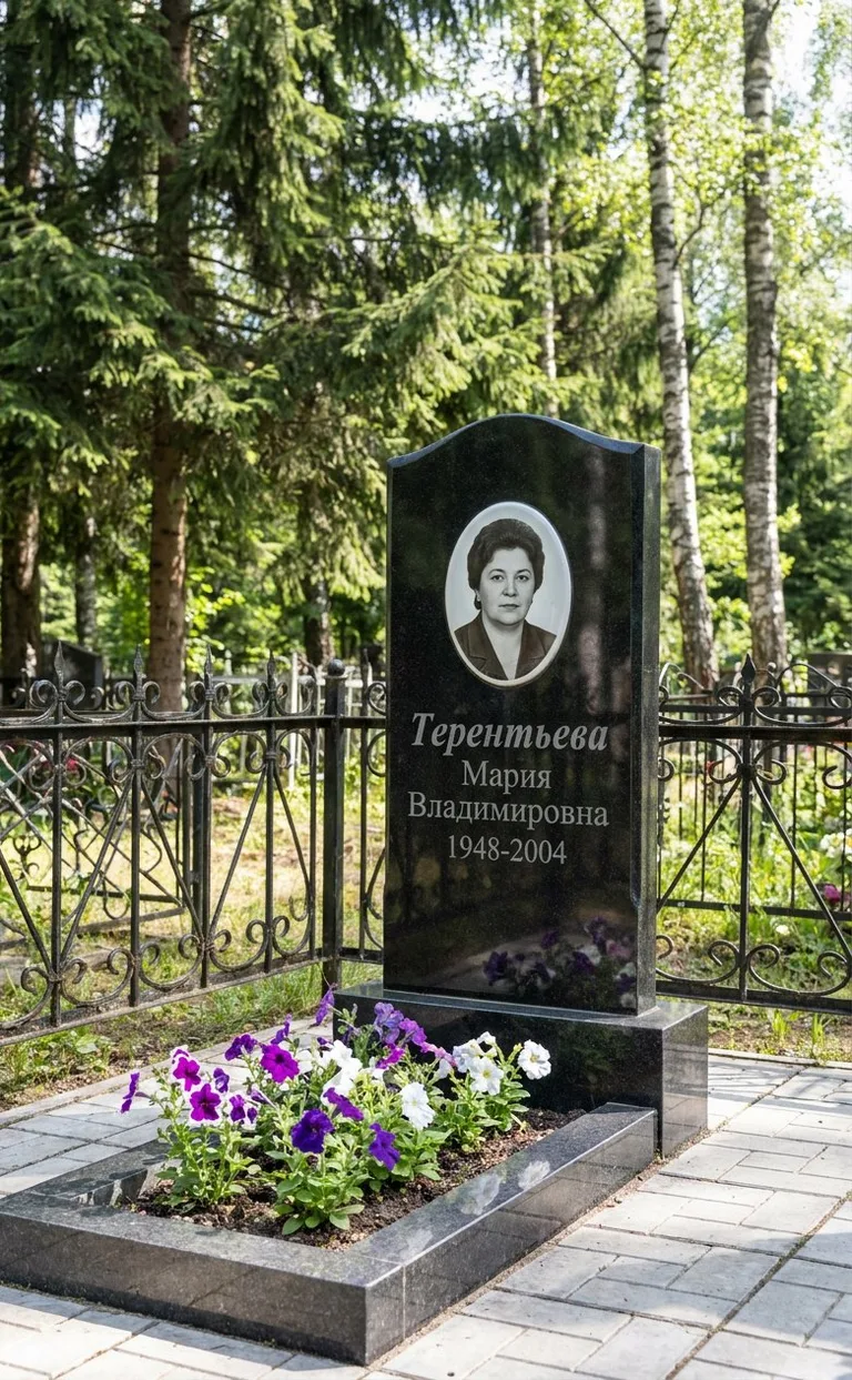 Аллея на Николаевском кладбище в Красноярске