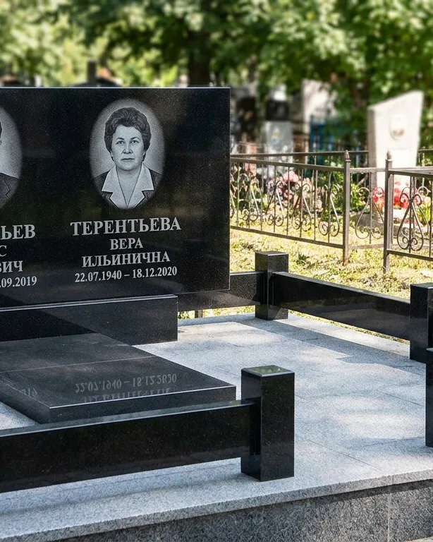 Премиум памятник под ключ с золочёной гравировкой в Тюмени