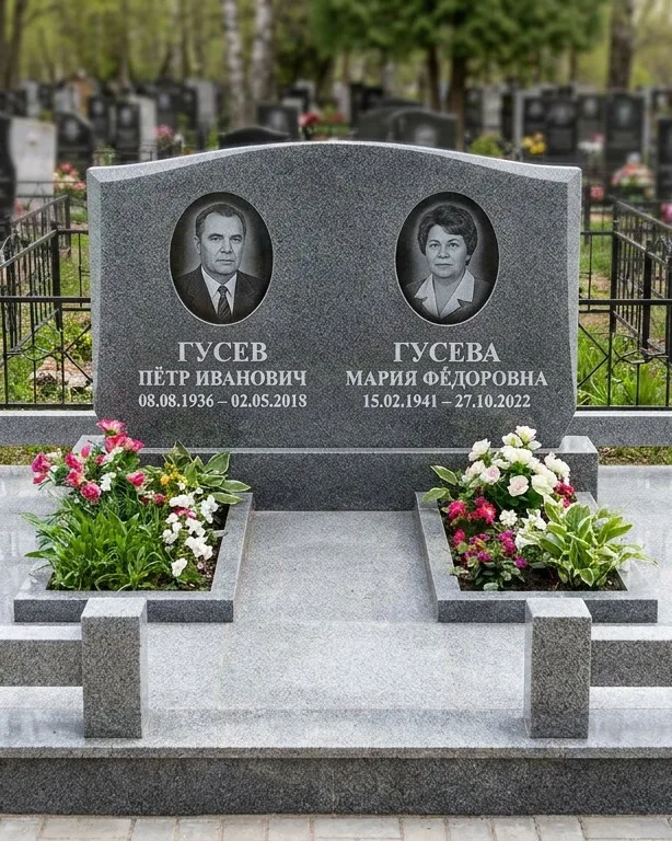Памятник под ключ из белого мрамора в Тюмени