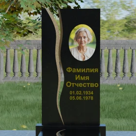 Гранитный вертикальный памятник для одного - П001