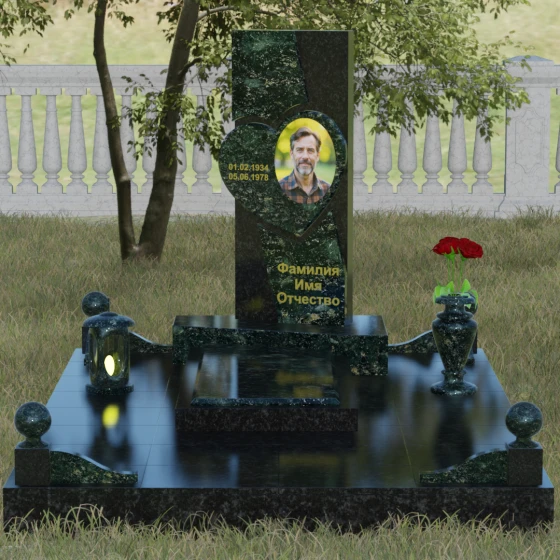 Вертикальный гранитный светский памятник в Перми, гранит Балтик грин, вид 2