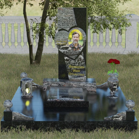 Вертикальный гранитный светский памятник в Перми, гранит амфиболит, вид 2