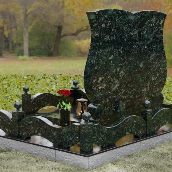 Горизонтальный гранитный памятник для двоих во Владивостоке, гранит Балтик грин, вид 3
