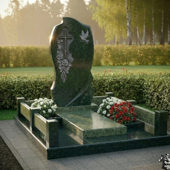 Гранитный монумент «Пламя» с крестом и голубем, гранит Балтик грин